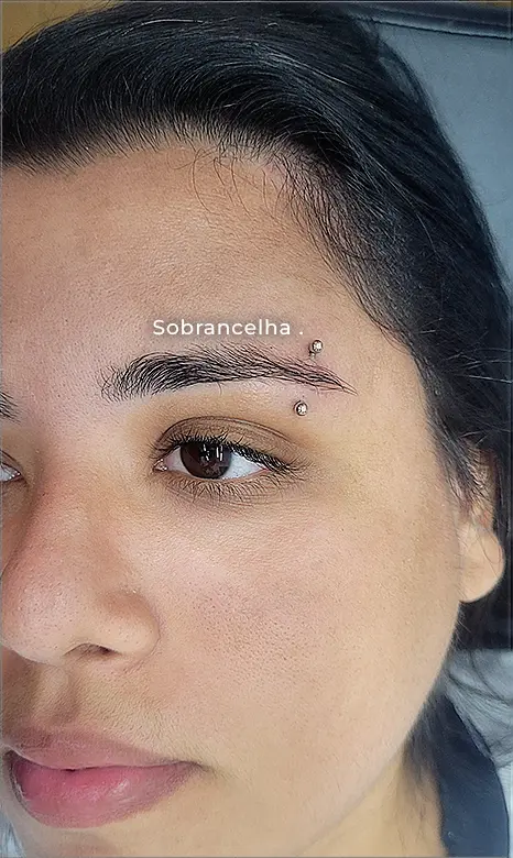 Perfuração de sombrancelha