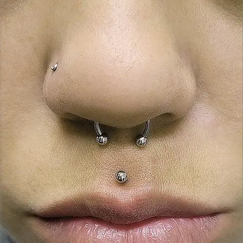 Piercing-AbaNasal-Septo-Medusa